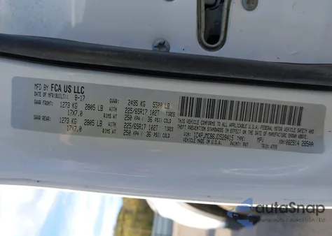 2018 Jeep Cherokee Latitude 4X4 z USA, uszkodzony, nr VIN 1C4PJMCB6JD529415